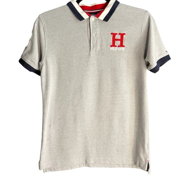 Tommy Hilfiger size L Gray Polo Shirt with Red Logo - Picture 3 of 7